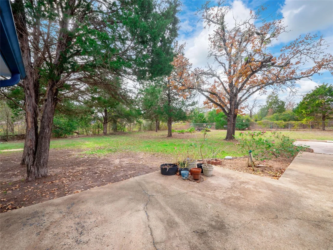 Photo of 137 Blanket Flower DR