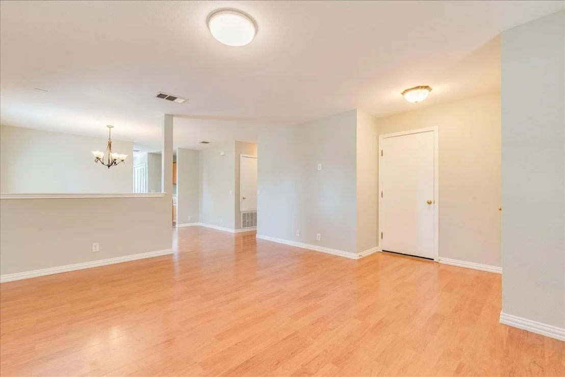 Photo of 255 Langely