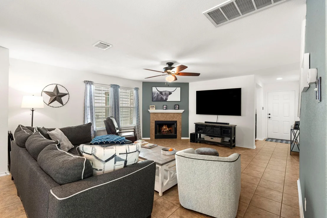 Photo of 1051 Dorn