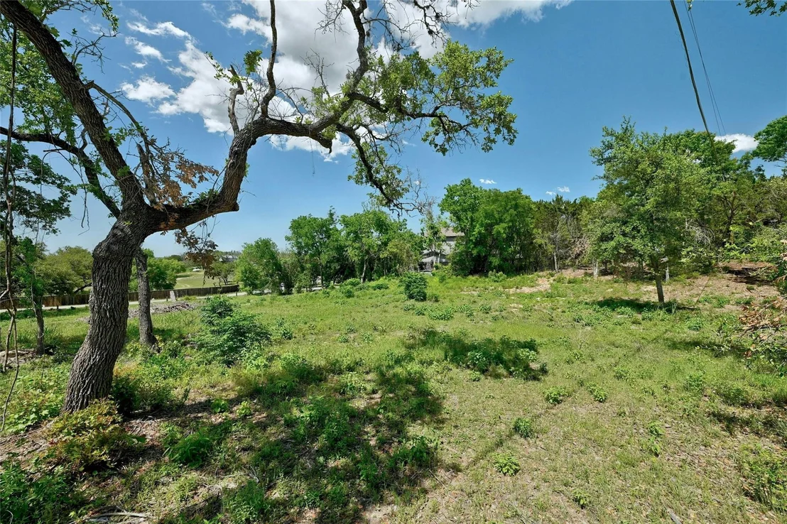 Photo of 5008 Serrano TRL