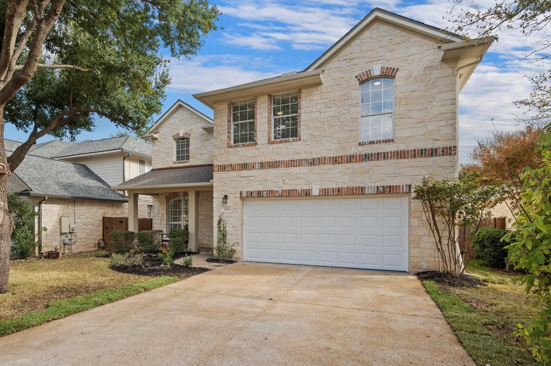 Photo of 2011 Kimbrook DR