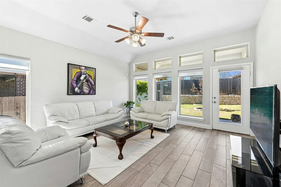 Photo of 341 Crossvine TRL