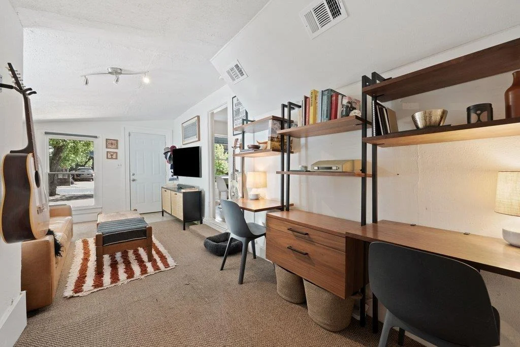 Photo of 403 W 55th ST