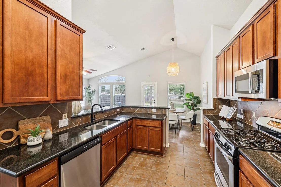 Photo of 14301 Rountree Ranch LN