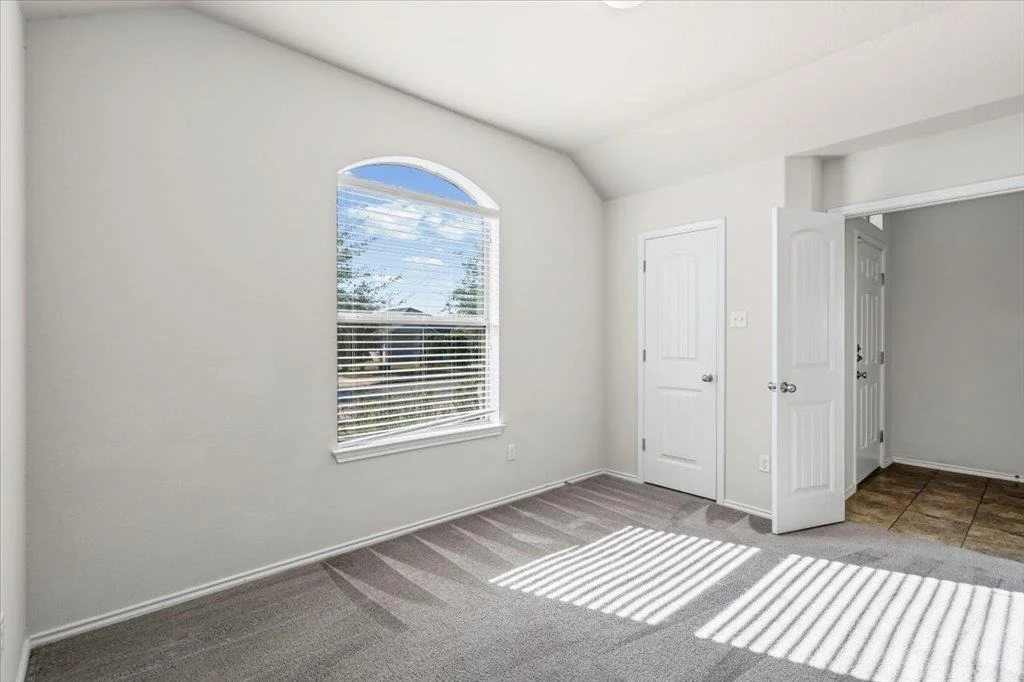 Photo of 377 Dragon Ridge RD