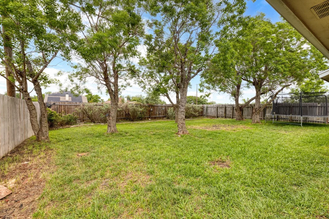 Photo of 319 Willowbrook DR