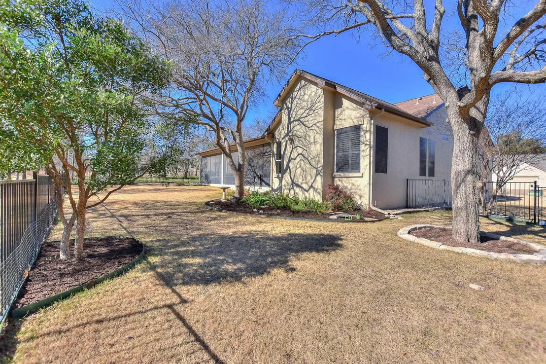 Photo of 111 Juniper Berry TRL