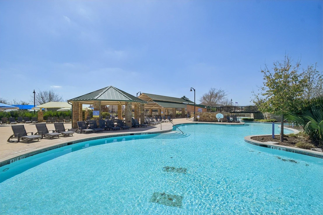 Photo of 429 Betony LOOP