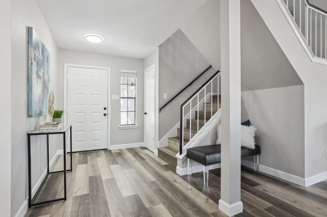 Photo of 1701 Hatch RD
