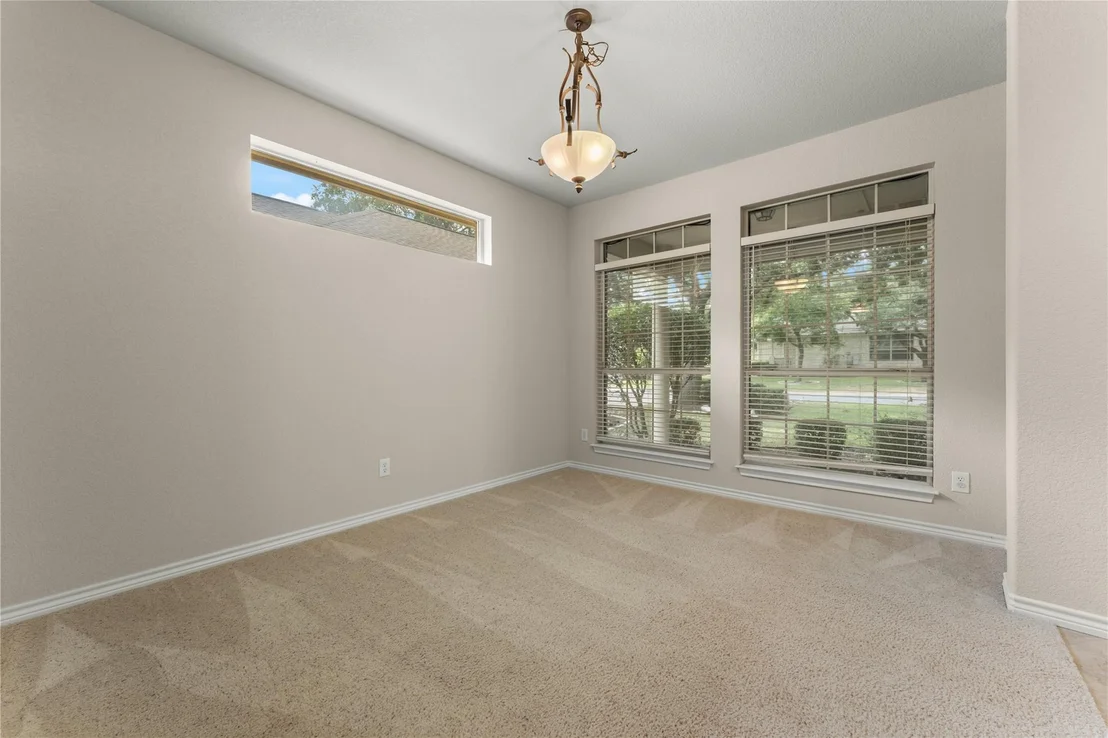 Photo of 302 Brazos DR