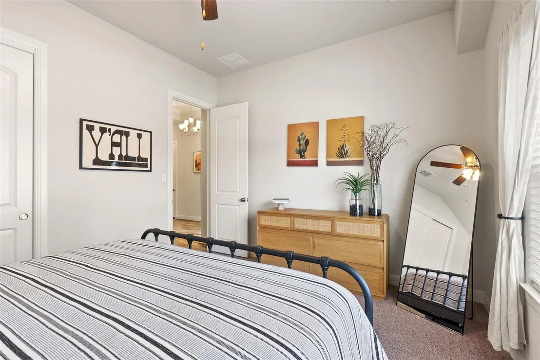 Photo of 396 Gunnison WAY