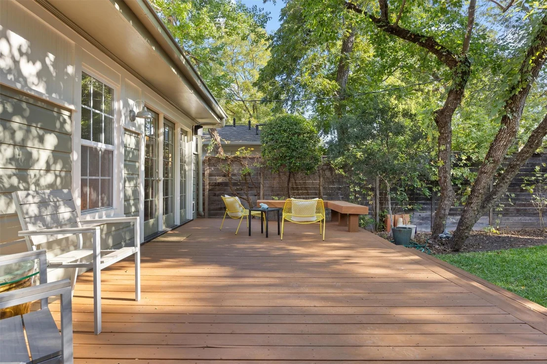 Photo of 2203 Mountain View RD