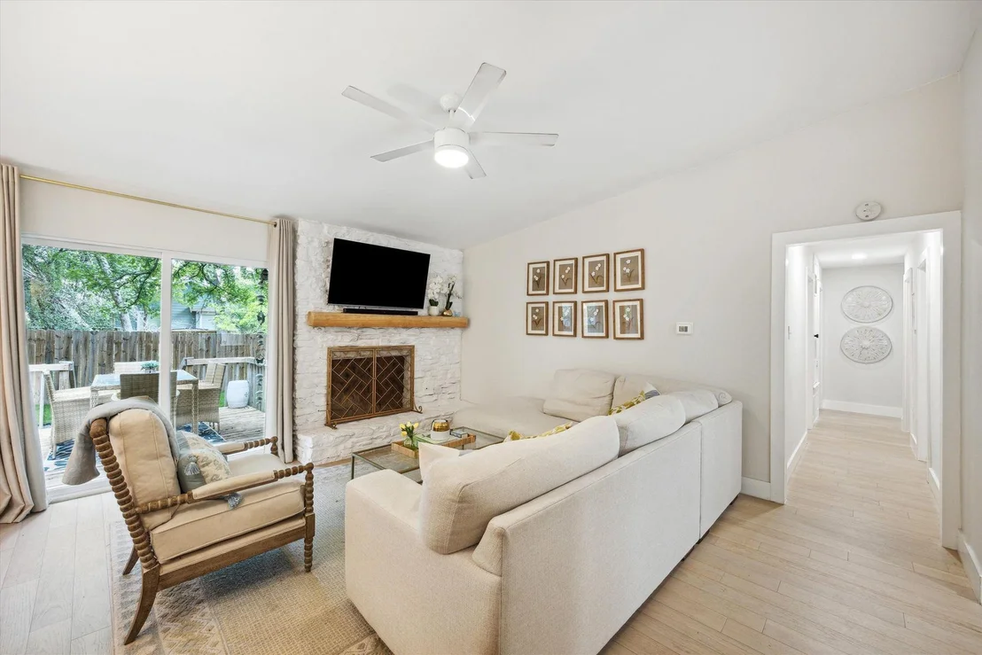 Photo of 2602 Baxter DR