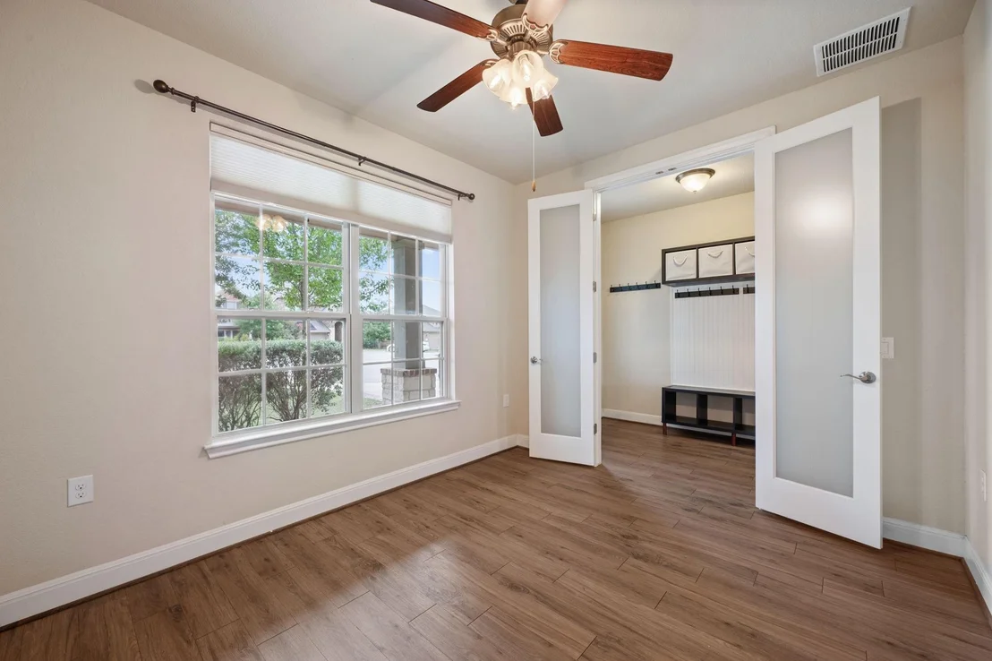 Photo of 14312 Tyburn TRL