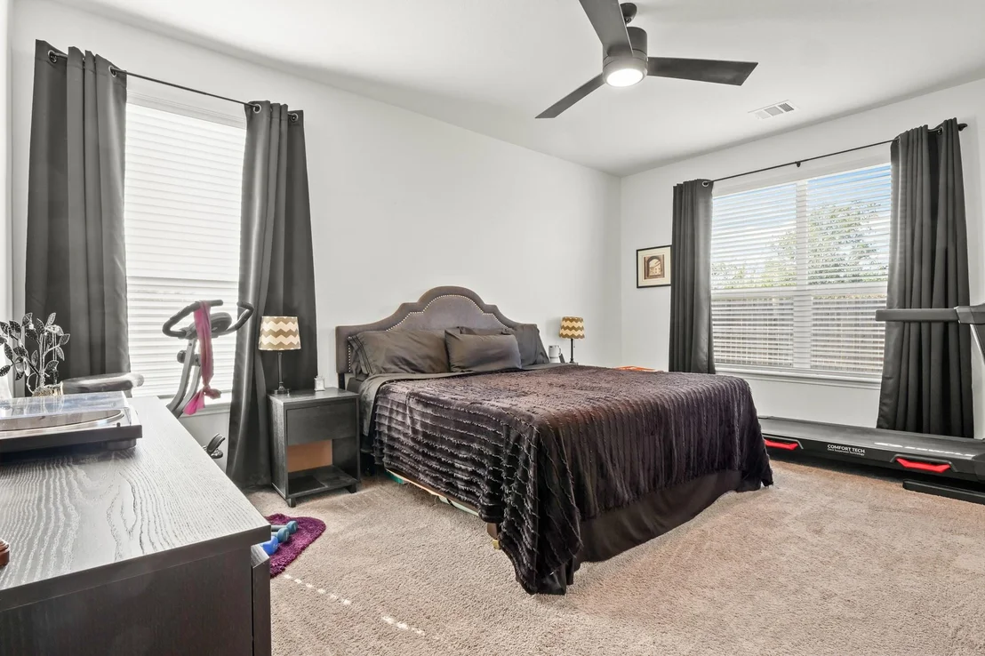 Photo of 315 Mauve LN