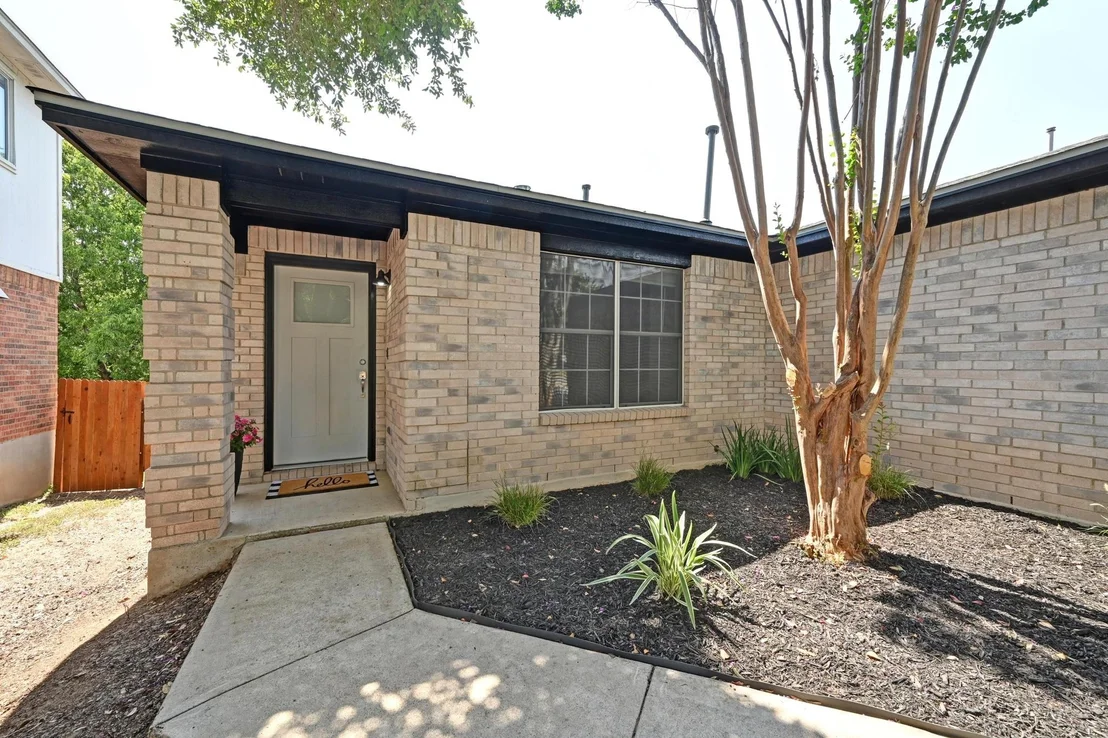 Photo of 8705 Kimono Ridge DR