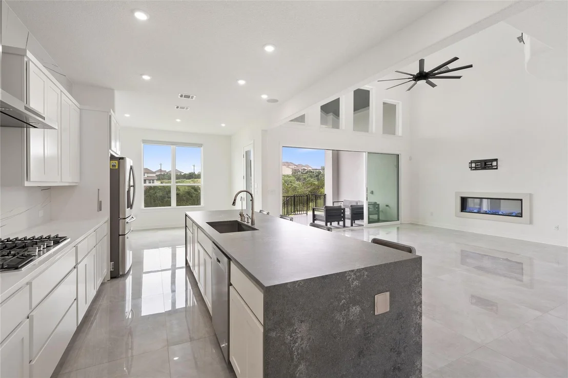 Photo of 1020 Trevi Fontana DR
