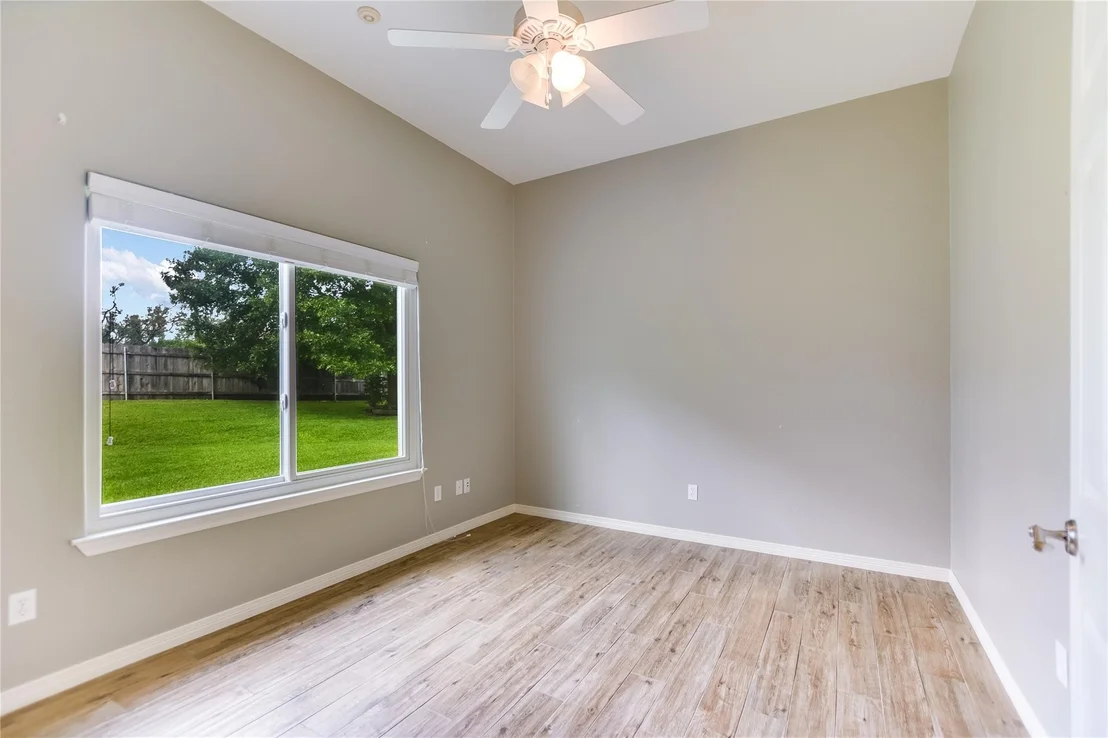 Photo of 1002 Madison CIR