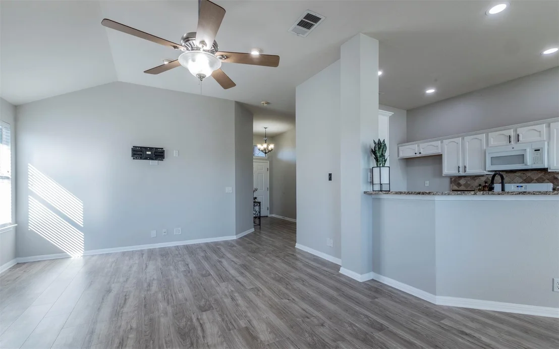 Photo of 1002 Stewart DR