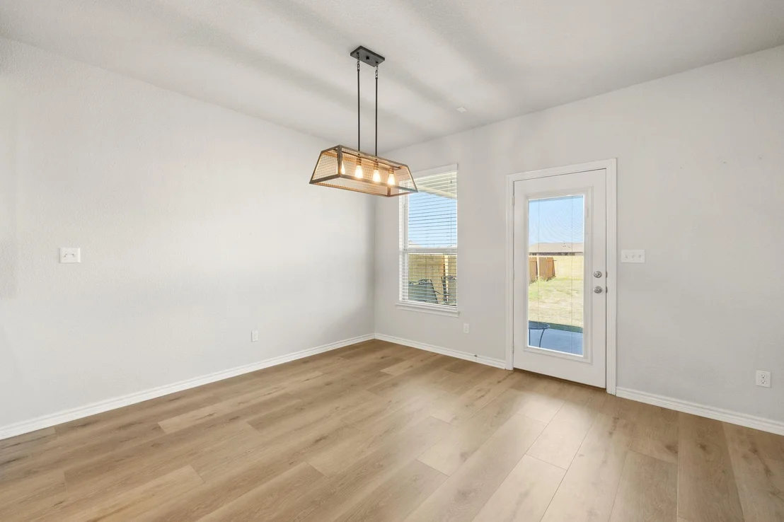 Photo of 5408 Vanner PATH