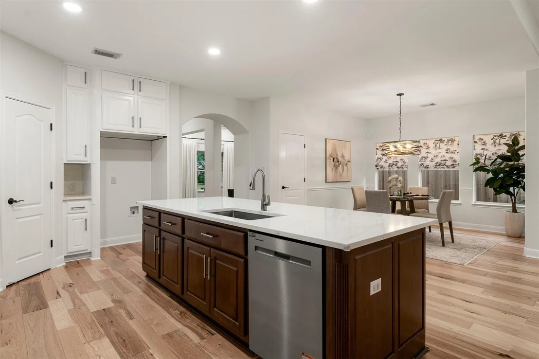Photo of 7805 Crandall RD