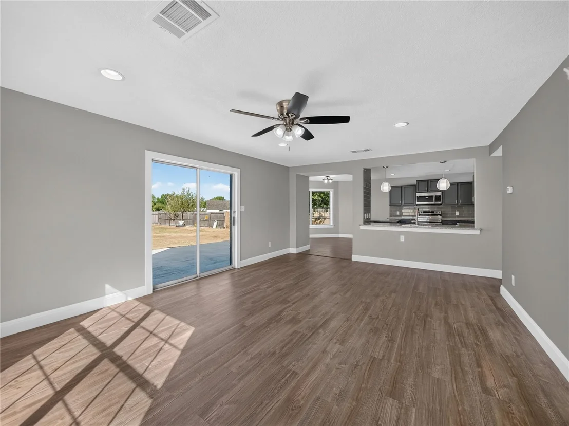 Photo of 3000 Ridgemont LN