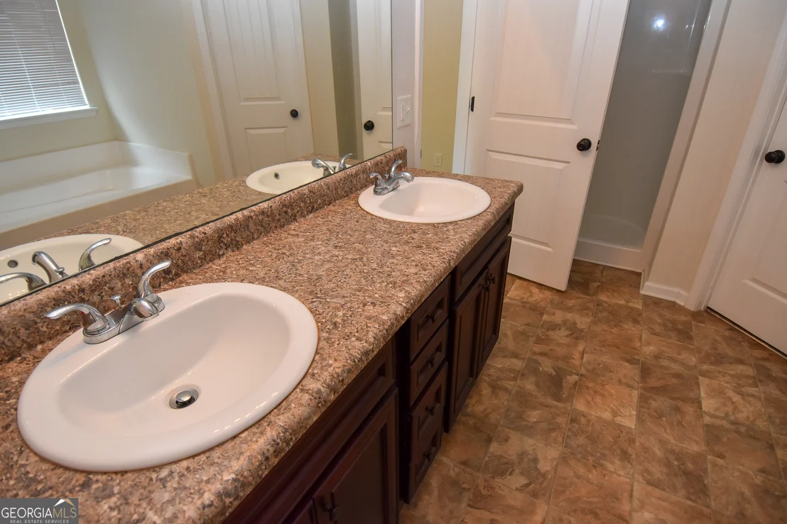 Photo of 117 Bridle Path