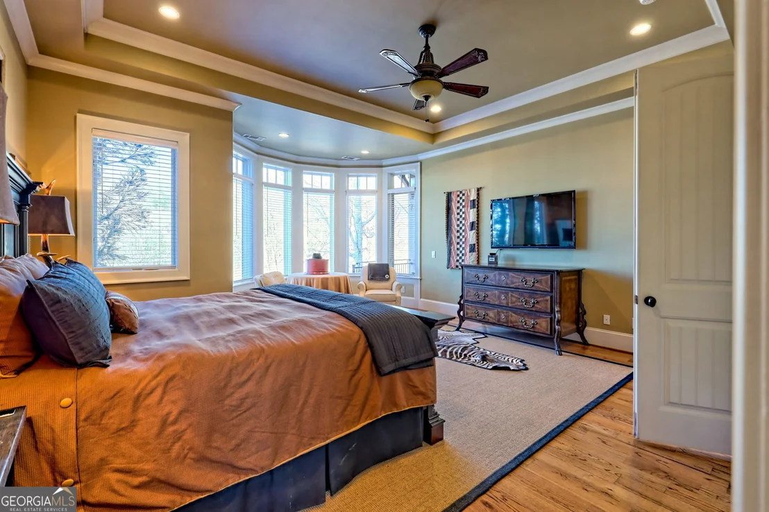 Photo of 689 Waterfall Drive