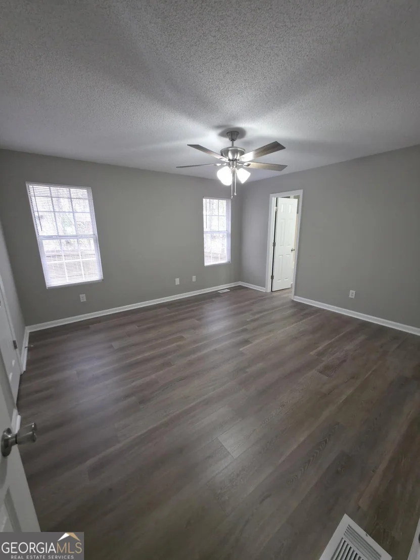 Photo of 274 Chesterton Drive