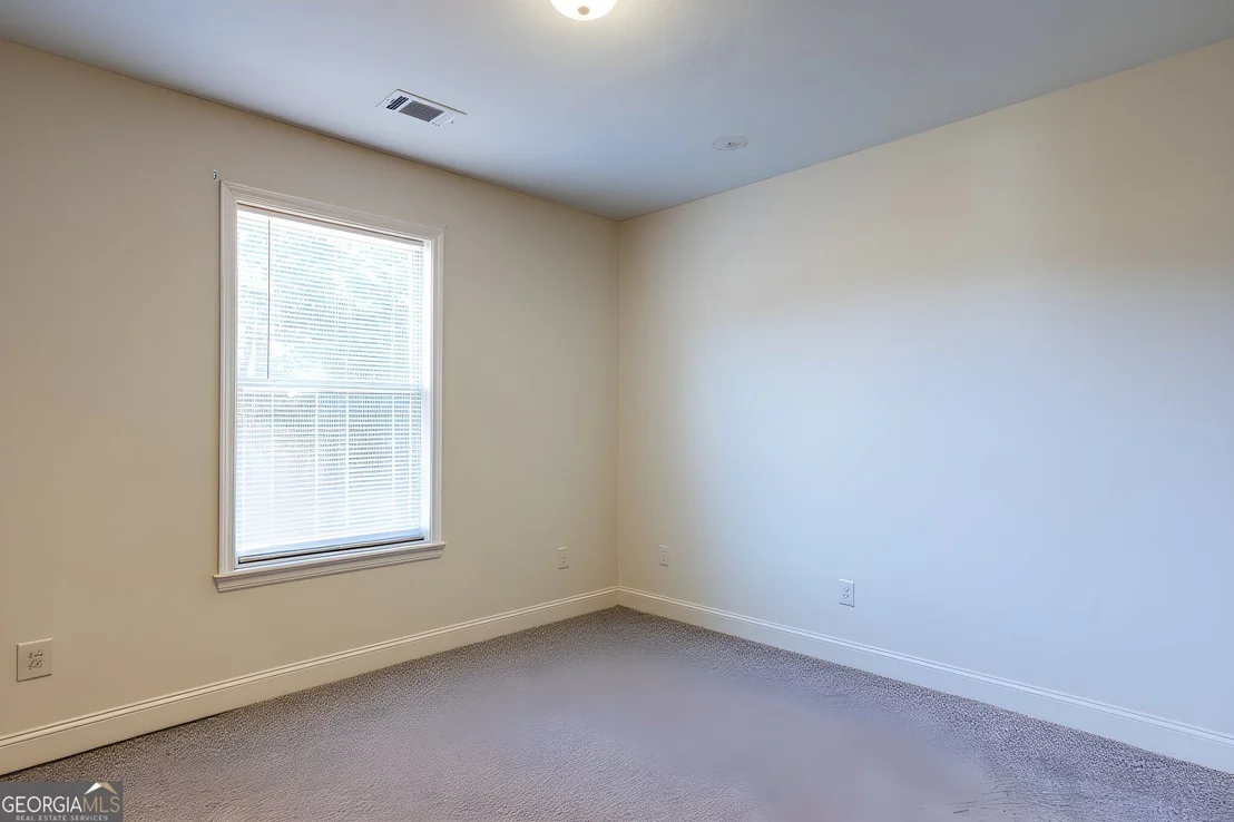 Photo of 198 White Circle