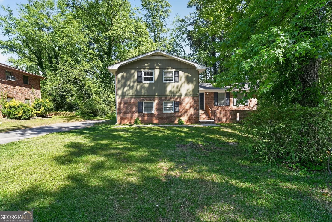 Photo of 2686 Shadowbrook Drive