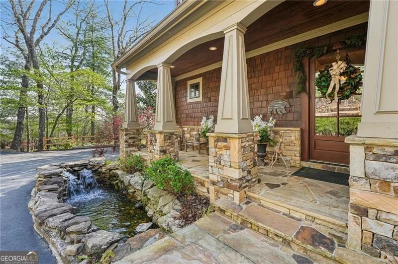 Photo of 1041 Cox Mountain Drive
