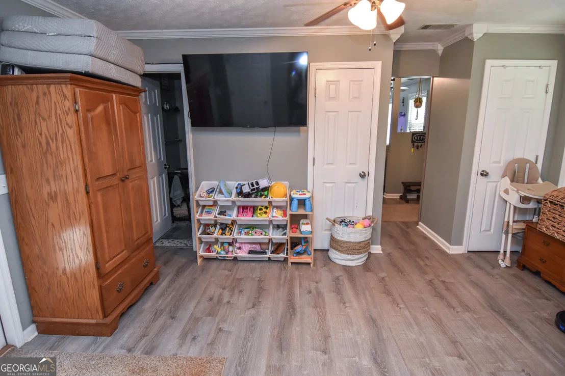 Photo of 1579 Van Buren Road