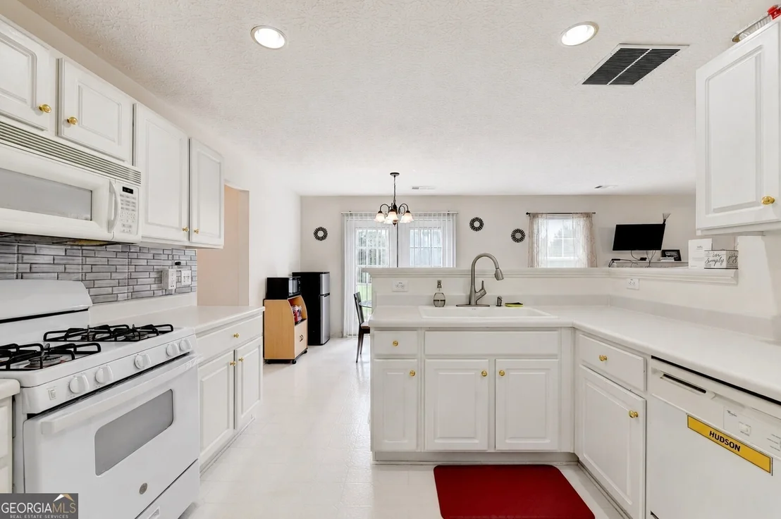 Photo of 3012 River Garden Road