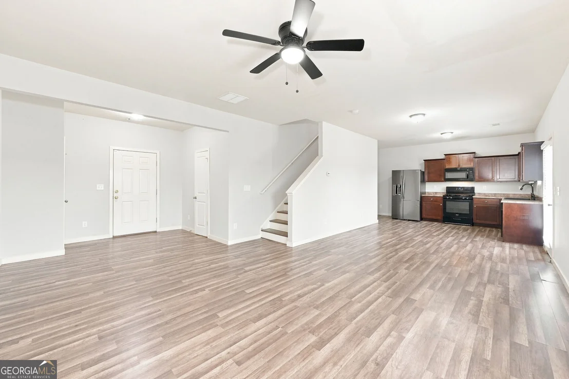 Photo of 1043 Sutherland Drive