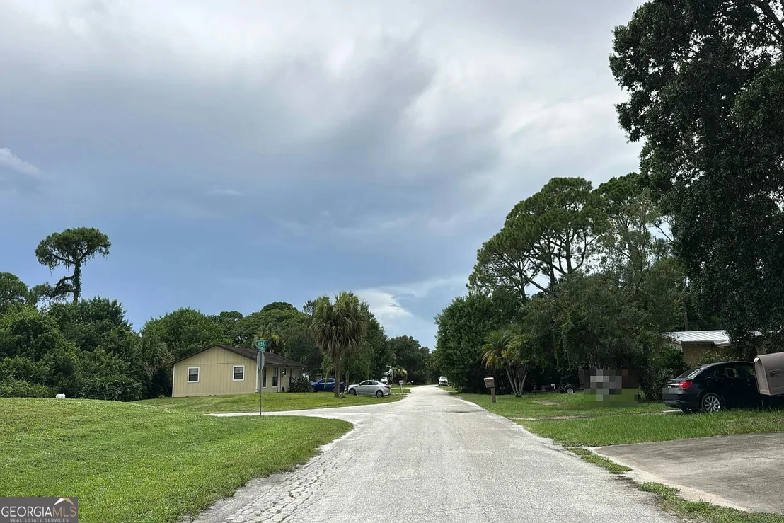 Photo of 5810 76th Lane