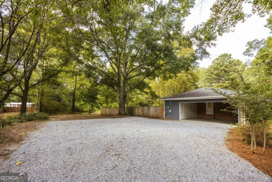 Photo of 1186 ROBERT HARDEMAN Road