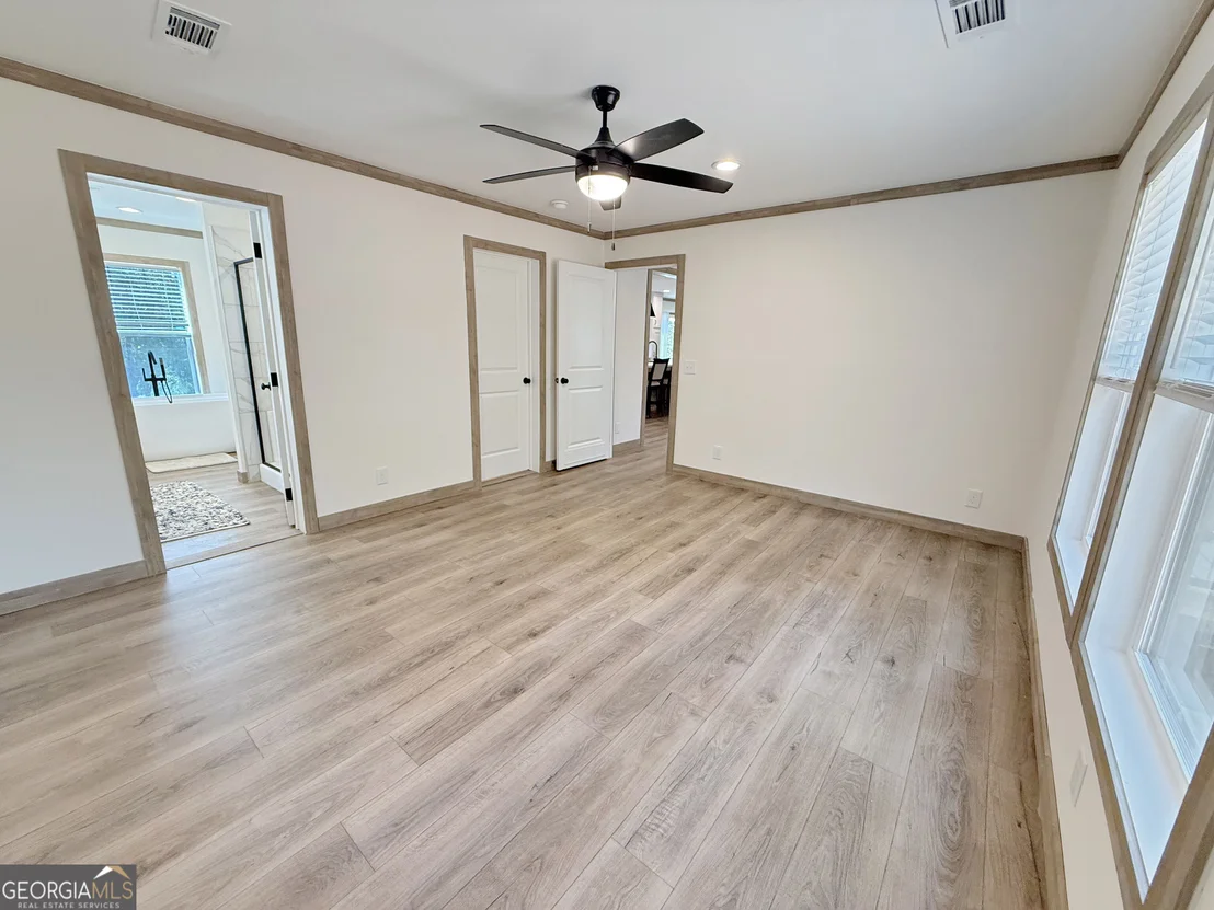 Photo of 415 Oliver Road