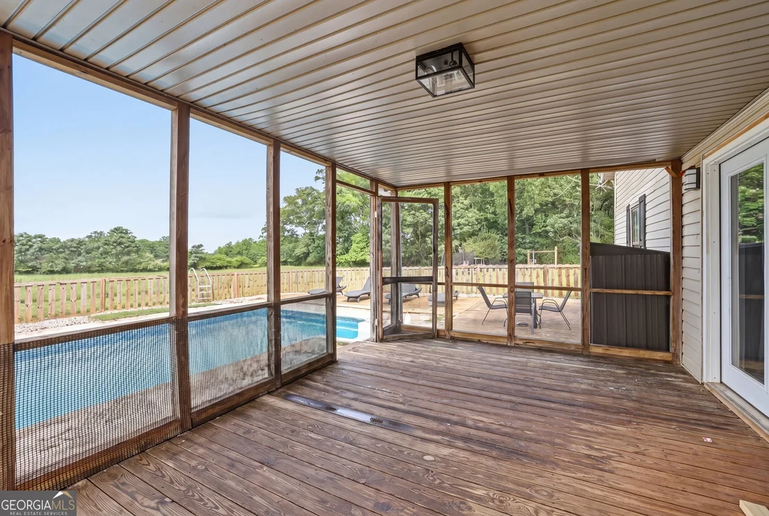 Photo of 5525 Sandy Cross Road