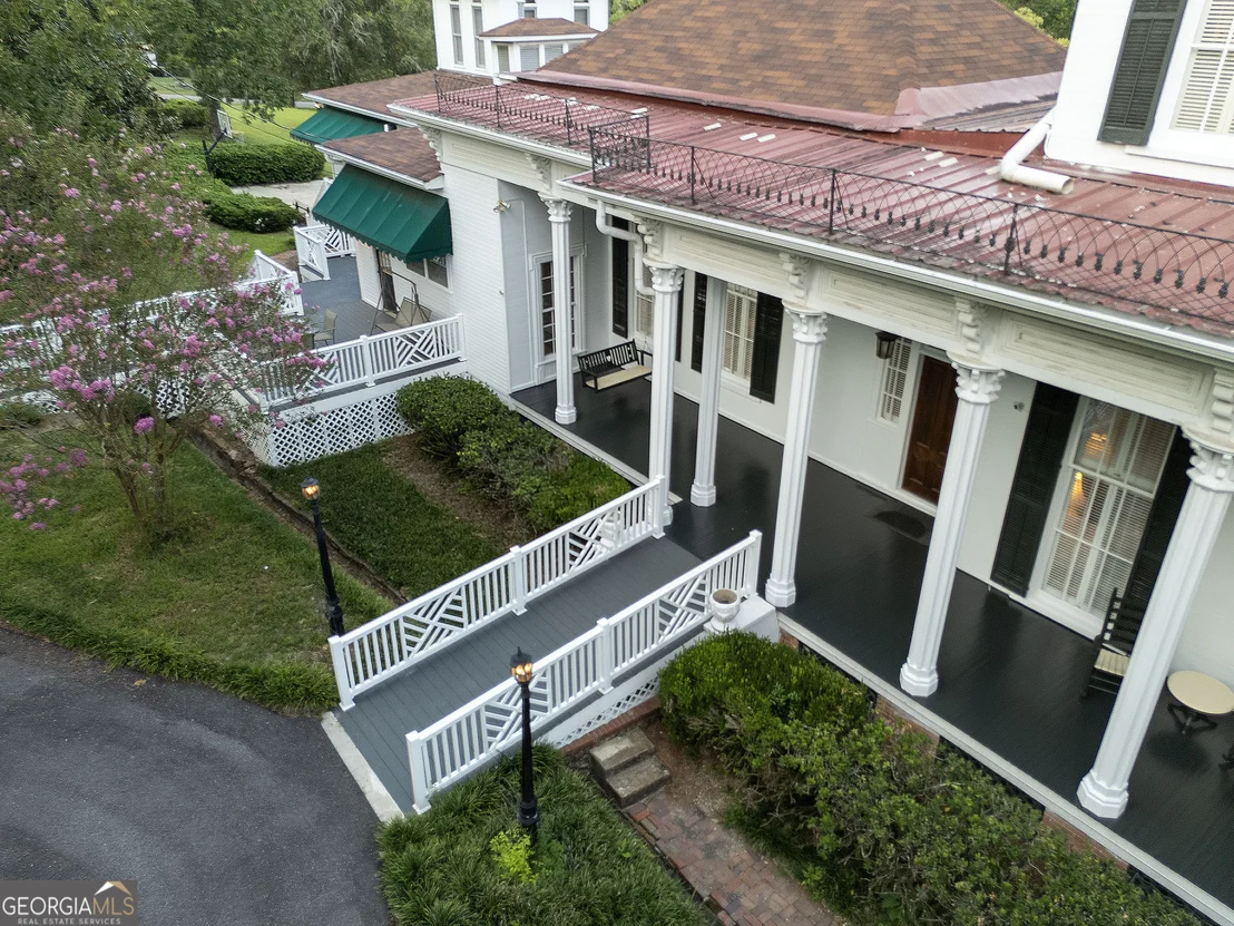Photo of 534 W WEST BROAD Street