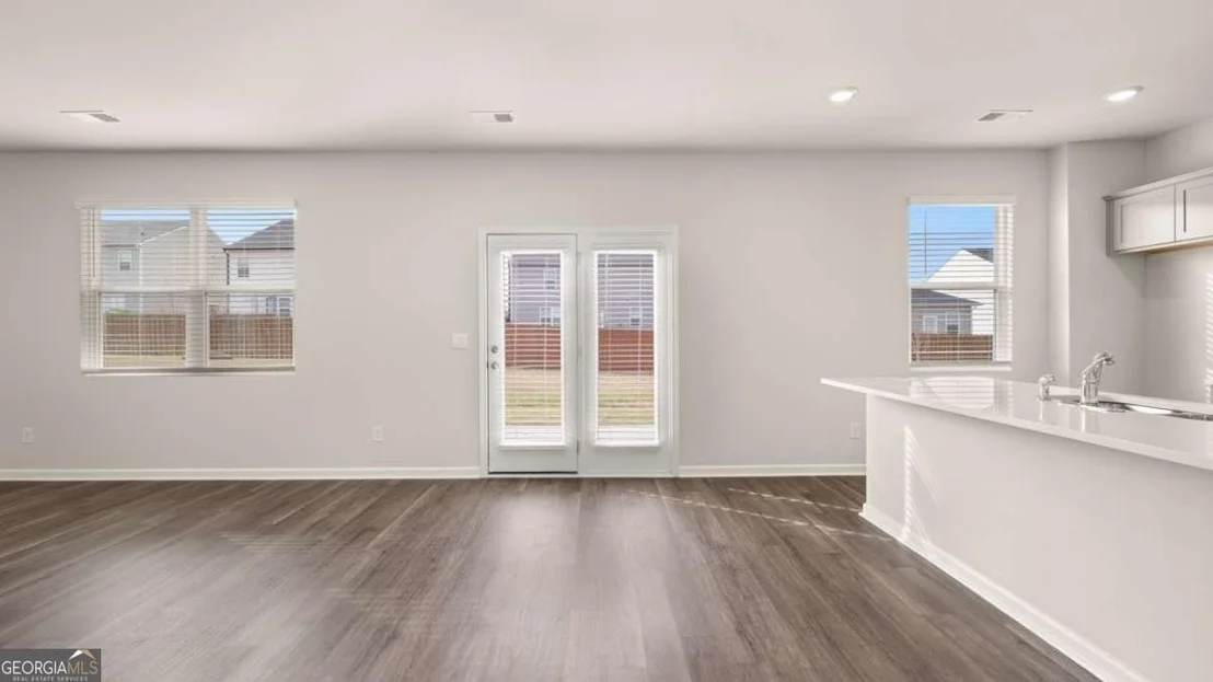 Photo of 830 Trillium Drive