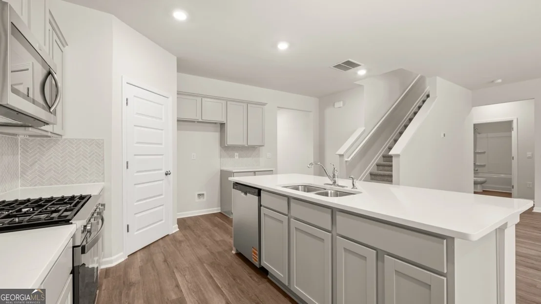 Photo of 214 Defillippe Drive