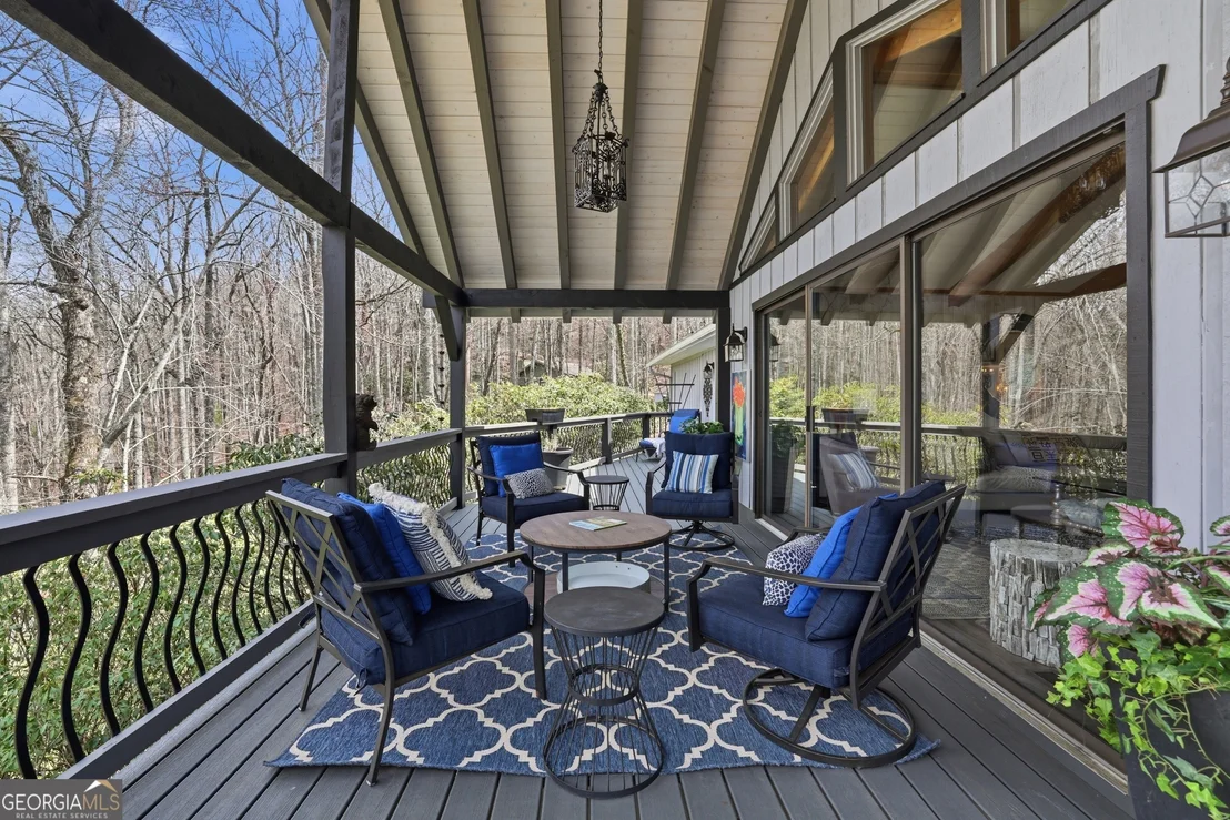 Photo of 499 Ridgepole Drive