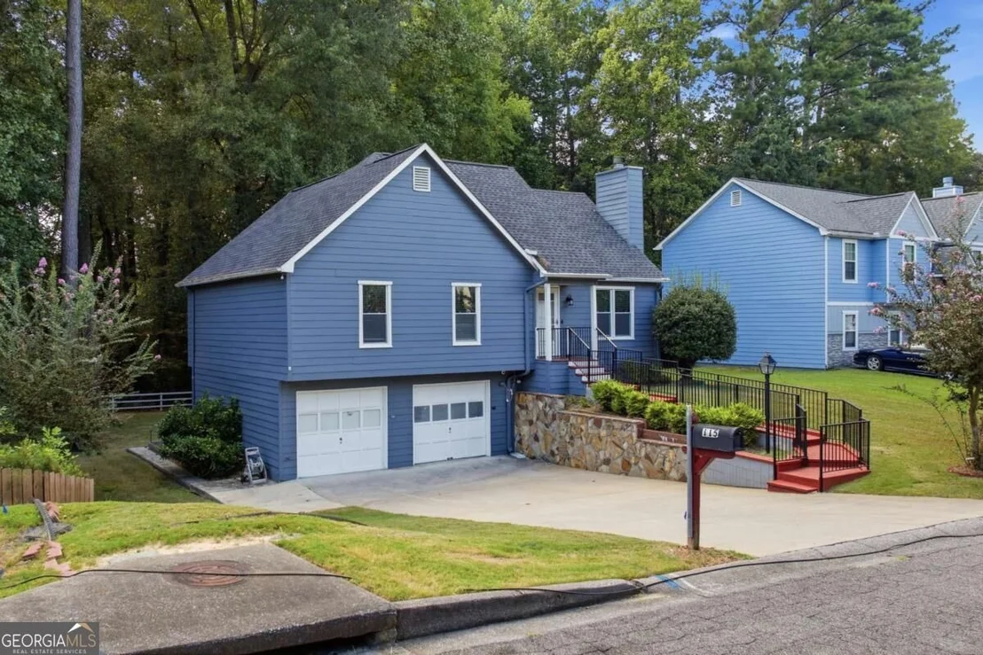 Photo of 115 Aztec Way SE