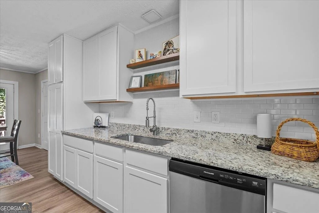 Photo of 215 Eldorado Drive