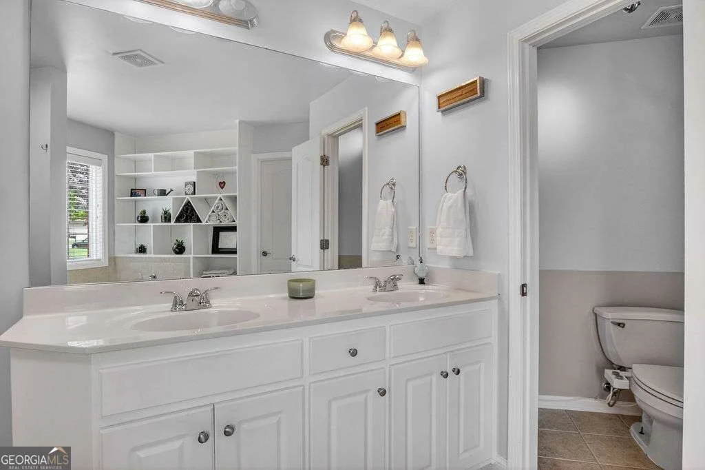 Photo of 1040 Sapphire Trail