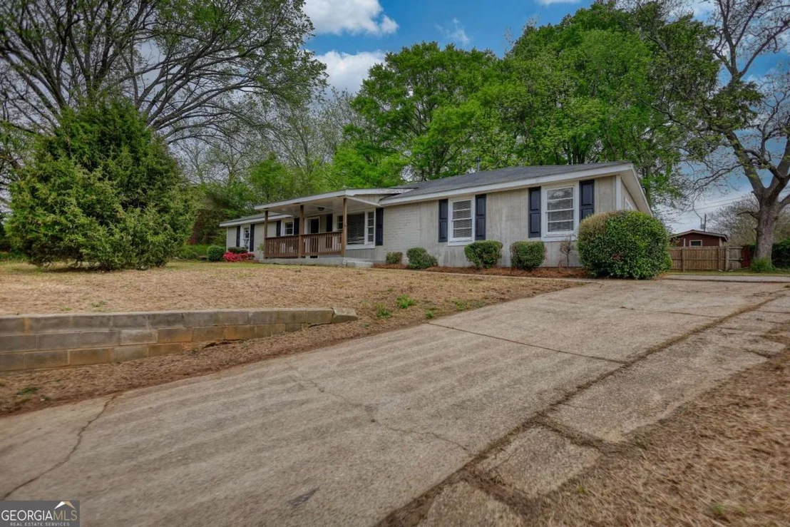 Photo of 180 Capitol Avenue