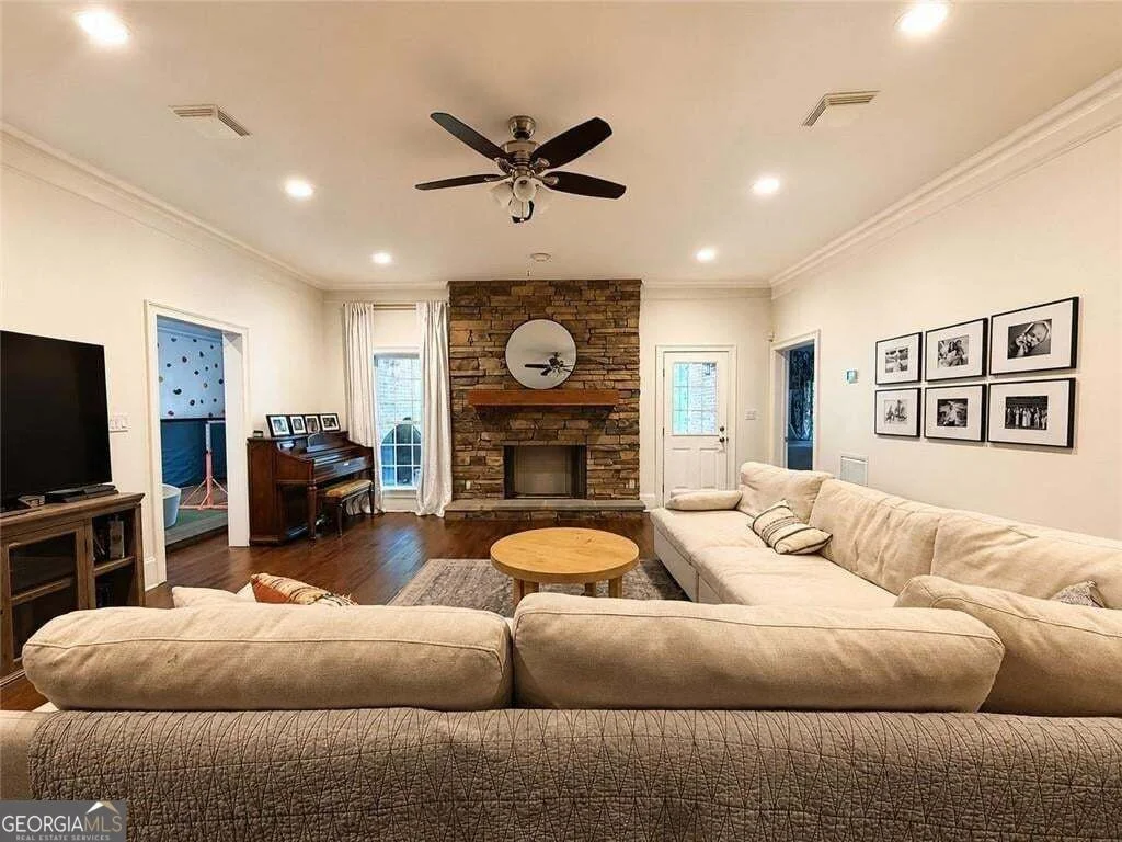 Photo of 105 Chase Lane