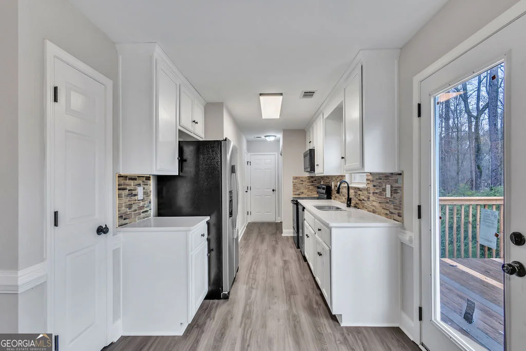 Photo of 405 Azalea Drive