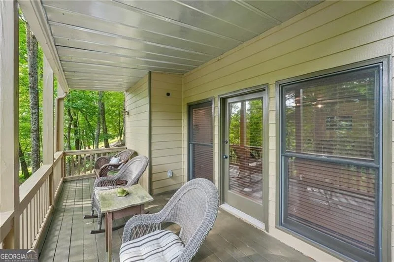Photo of 1482 Valley View Drive